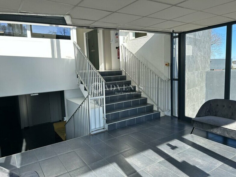 Office in Saint-Jean-de-Védas for lease - Building Photo - Image 2 of 12