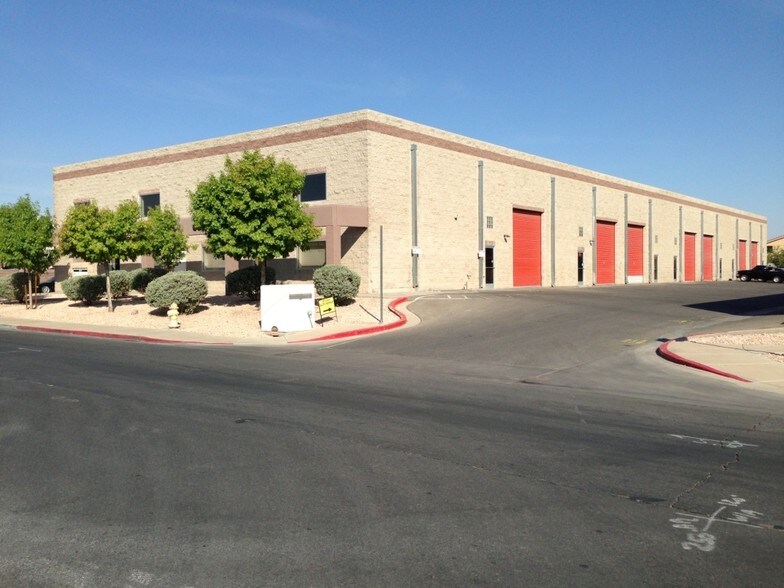 253 Elliott Rd, Henderson, NV à vendre - Photo du bâtiment - Image 2 de 6