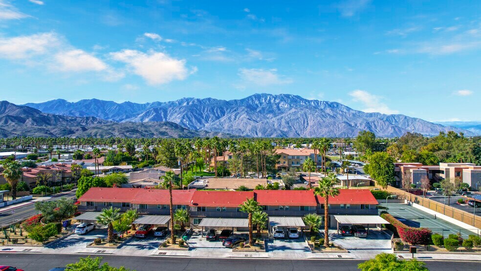 69180 Victoria Dr, Cathedral City, CA à vendre - Photo du bâtiment - Image 1 de 17