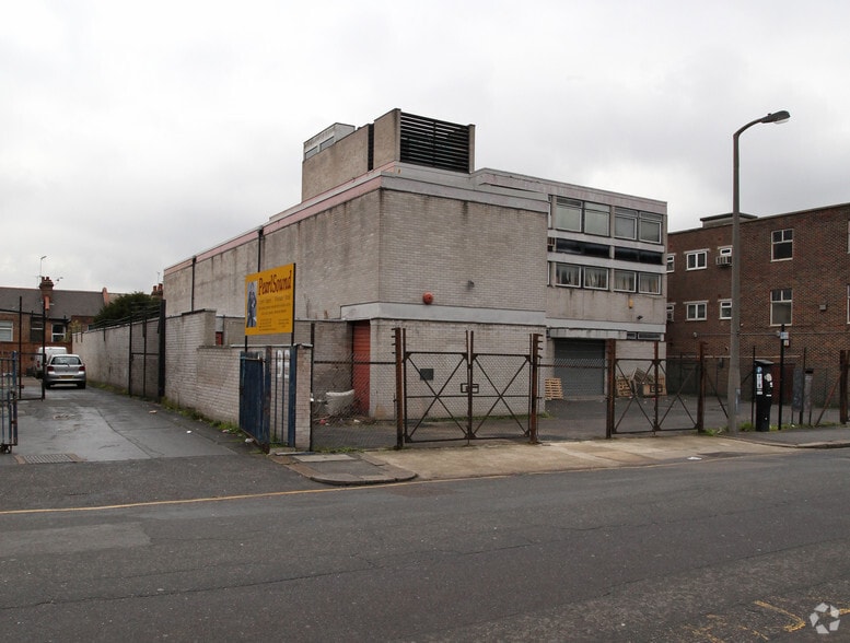 Vale Rd, London for lease - Building Photo - Image 2 of 2