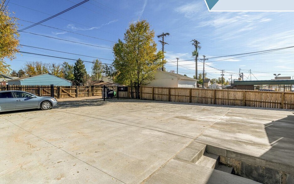 4064 S Broadway, Englewood, CO à vendre - Photo du bâtiment - Image 3 de 14