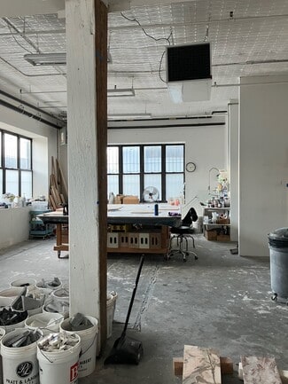 More details for 109 Ingraham St, Brooklyn, NY - Office/Retail for Lease