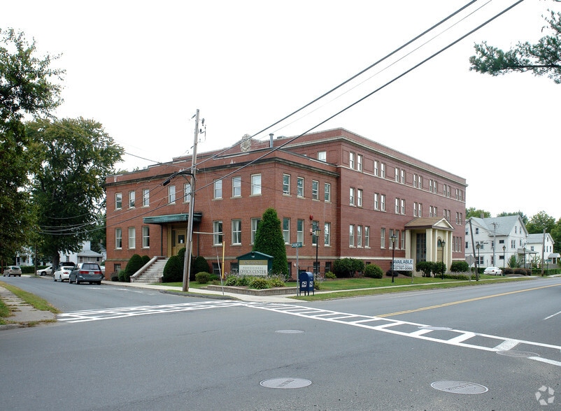 425 Union St, West Springfield, MA for lease - Building Photo - Image 3 of 26