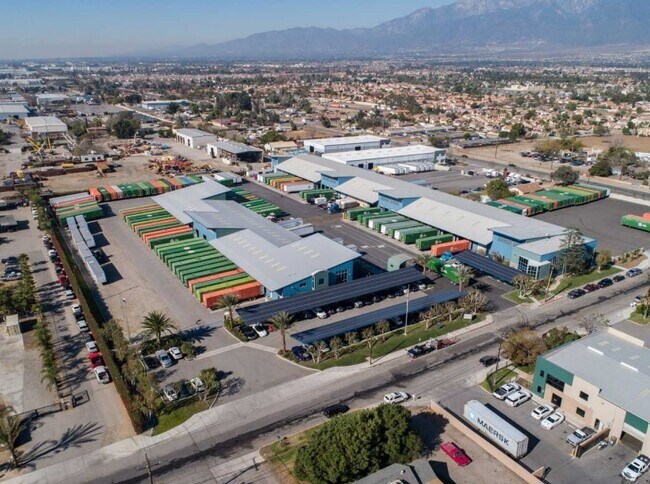 Plus de détails pour 8602 Banana Ave, Fontana, CA - Terrain à louer