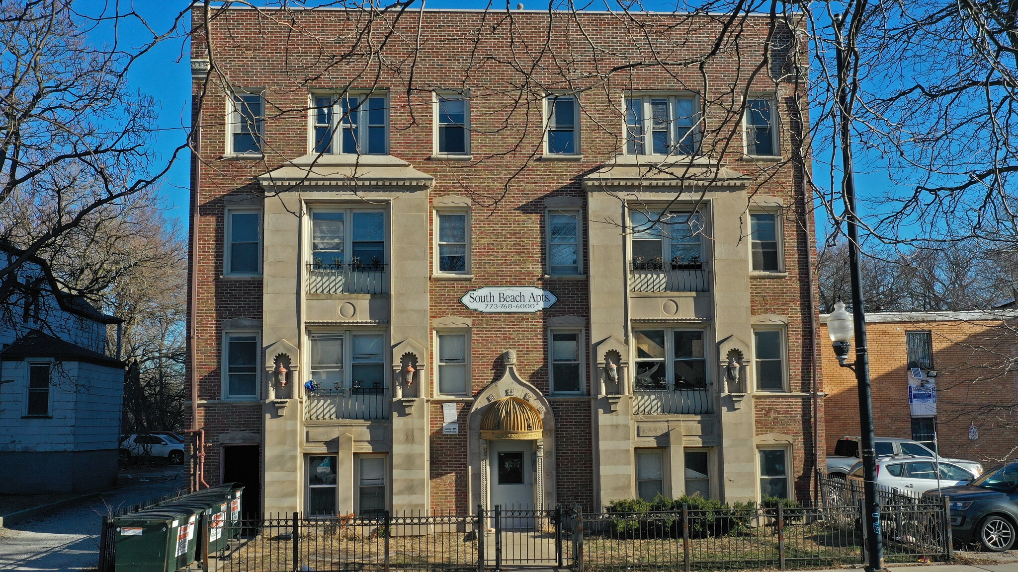 7825-27 South Shore Dr, Chicago, IL for sale Primary Photo- Image 1 of 12