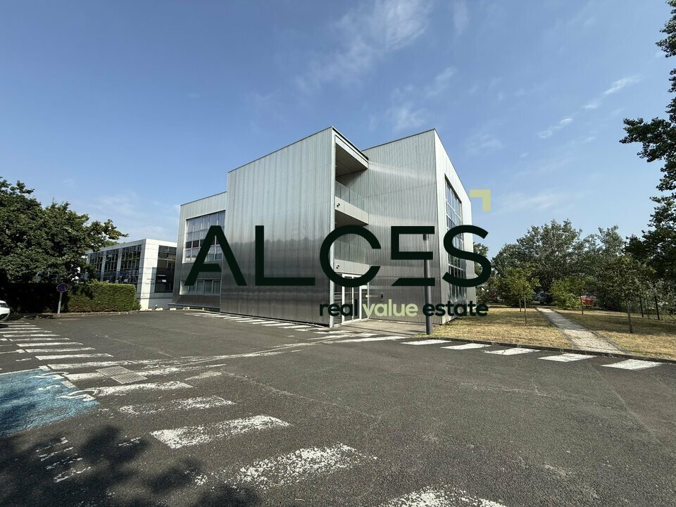 Office in Bordeaux for sale Building Photo- Image 1 of 8
