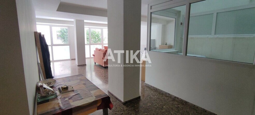 Retail in València, Valencia for lease - Building Photo - Image 2 of 12