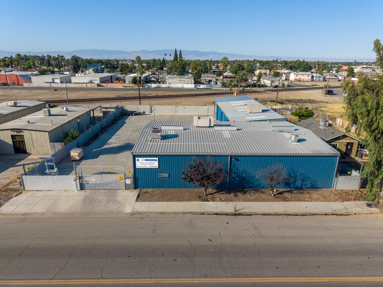 1121 Sumner St, Bakersfield, CA for sale - Building Photo - Image 3 of 7