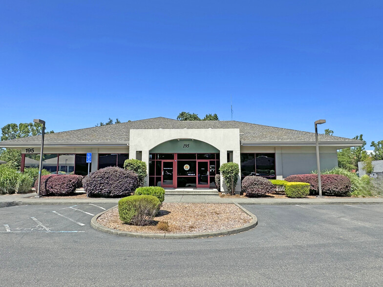 195 Concourse Blvd, Santa Rosa, CA for lease - Building Photo - Image 1 of 2