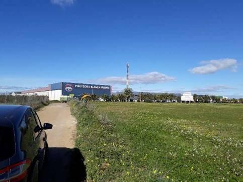 Land in Umbrete, Sevilla for sale Building Photo- Image 1 of 4