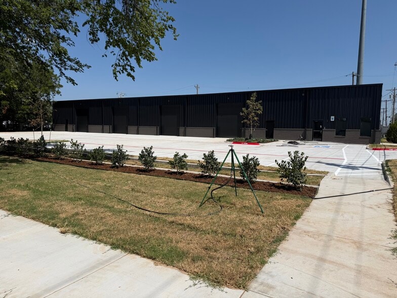 15 6th st, Edmond, OK for lease - Building Photo - Image 1 of 4