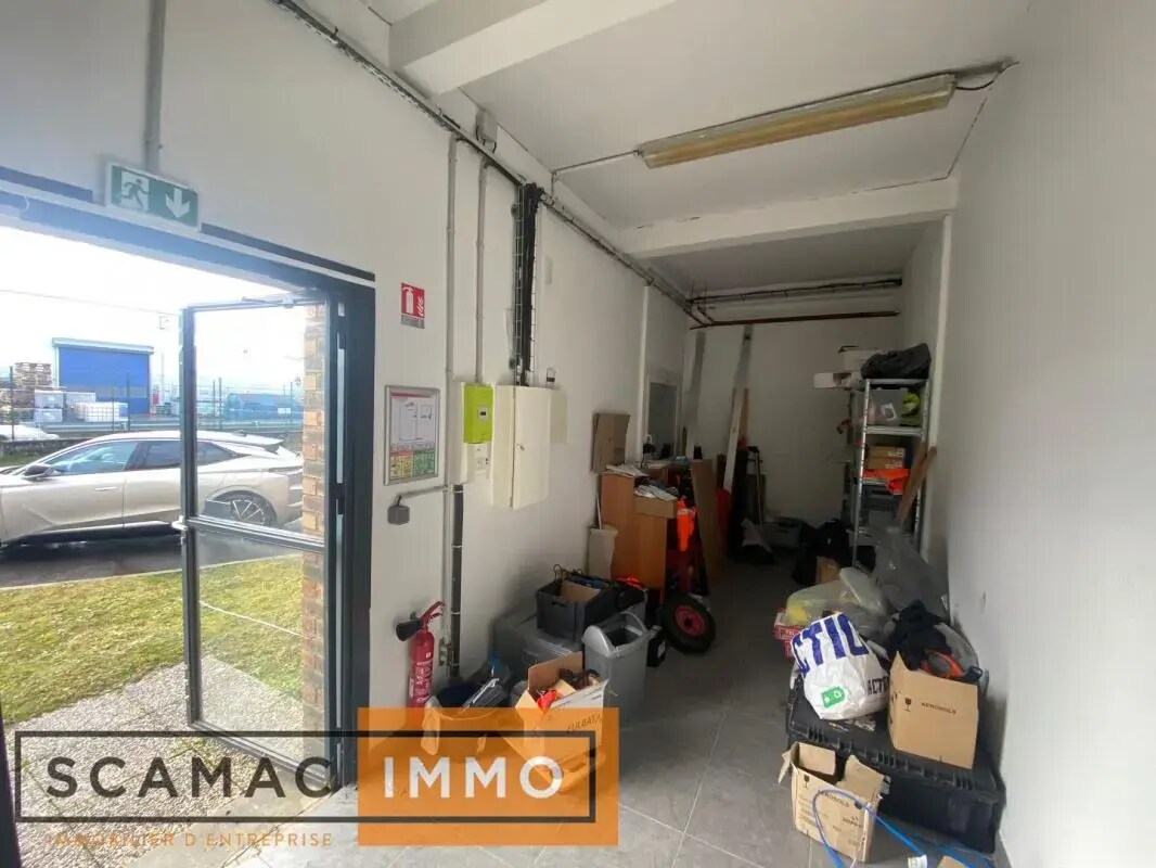 Flex in Lisses for lease Interior Photo- Image 1 of 4