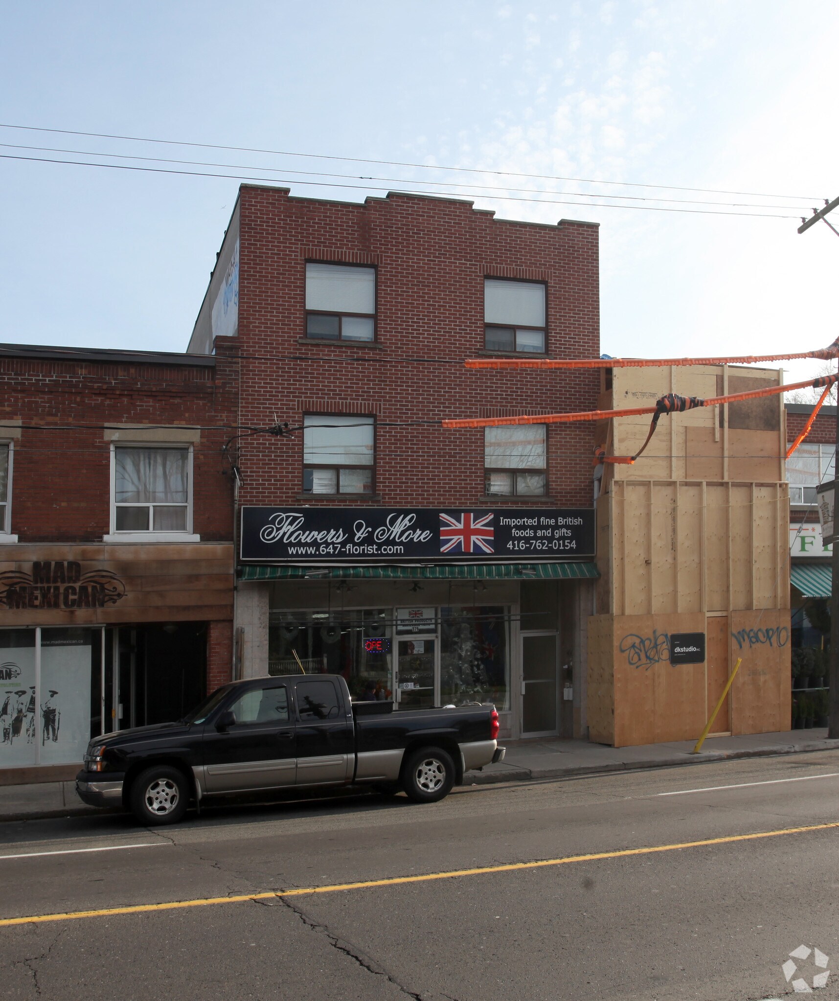 379 Jane St, Toronto, ON à vendre Photo principale- Image 1 de 1