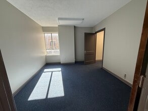 121 S Broadway Ave, Tyler, TX for lease Interior Photo- Image 2 of 3