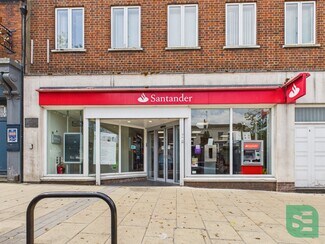 Plus de détails pour 11 High St N, Dunstable - Commerce de détail à louer