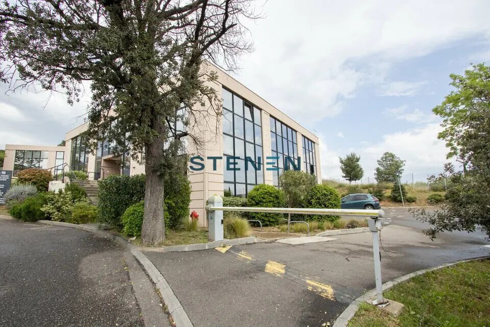 Office in Vitrolles for lease Building Photo- Image 1 of 10