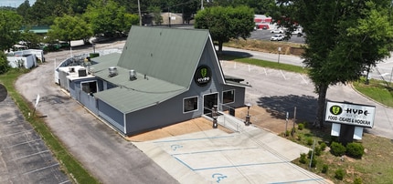 675 Opelika Rd, Auburn, AL à louer Photo intérieure- Image 1 de 2