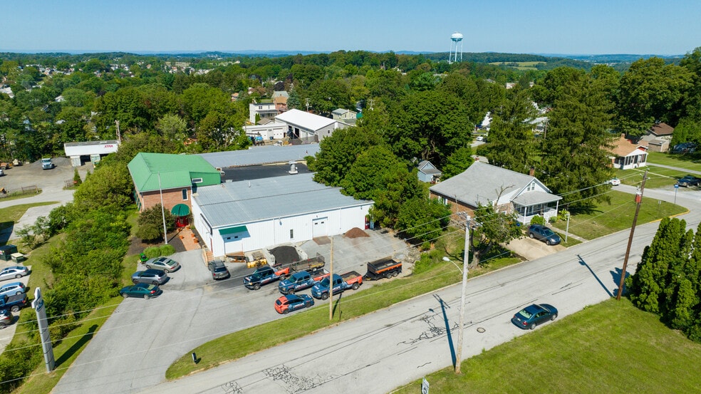 280 N Park St, Dallastown, PA for lease - Building Photo - Image 2 of 7