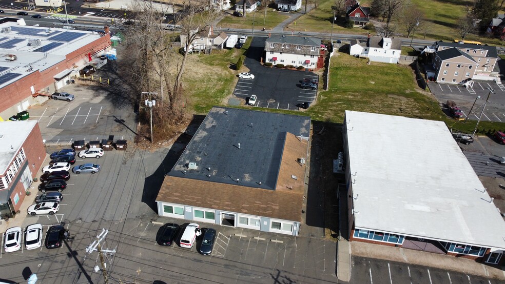 351 Walnut St, Agawam, MA for sale - Building Photo - Image 3 of 7