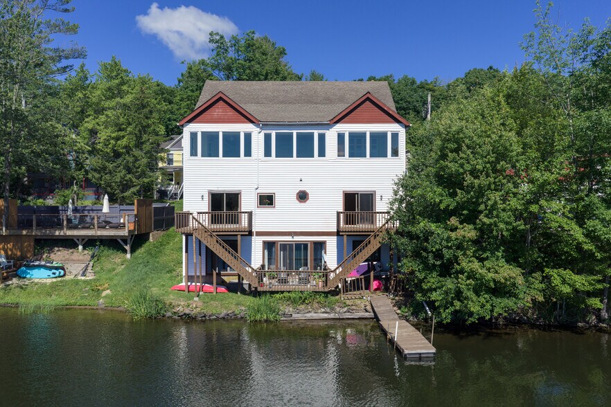 6641 NY-52, Cochecton, NY à vendre - Photo du bâtiment - Image 1 de 39