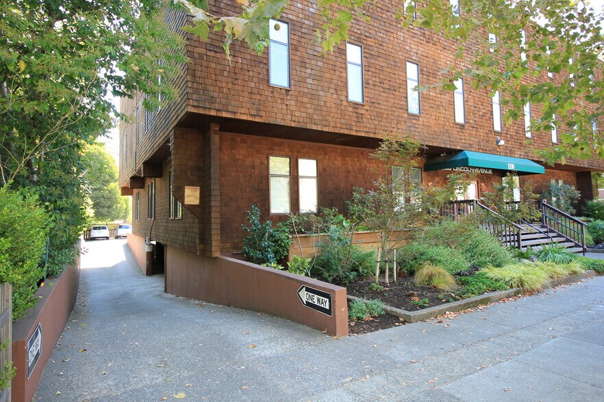 1330 Lincoln Ave, San Rafael, CA à louer - Photo du bâtiment - Image 3 de 4