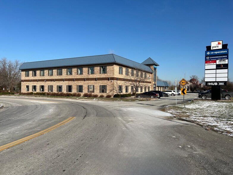 3063 Walker Rd, Windsor, ON à louer - Photo du bâtiment - Image 3 de 5