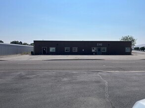 2380-2382 Lindberg Loop, Richland, WA for lease Interior Photo- Image 1 of 6