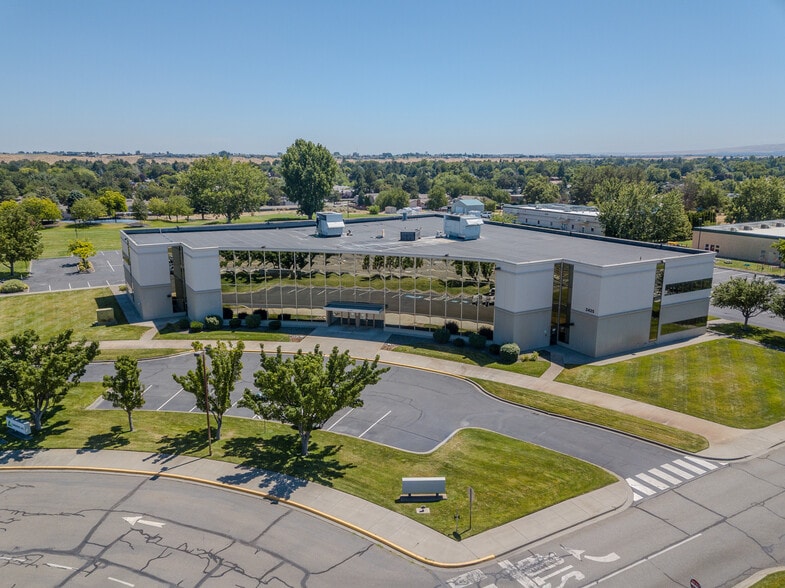 2425 Stevens Center Pl, Richland, WA for lease - Primary Photo - Image 1 of 33