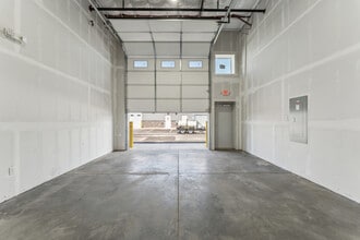 7915 Glen Harbor Blvd, Glendale, AZ for lease Interior Photo- Image 2 of 5