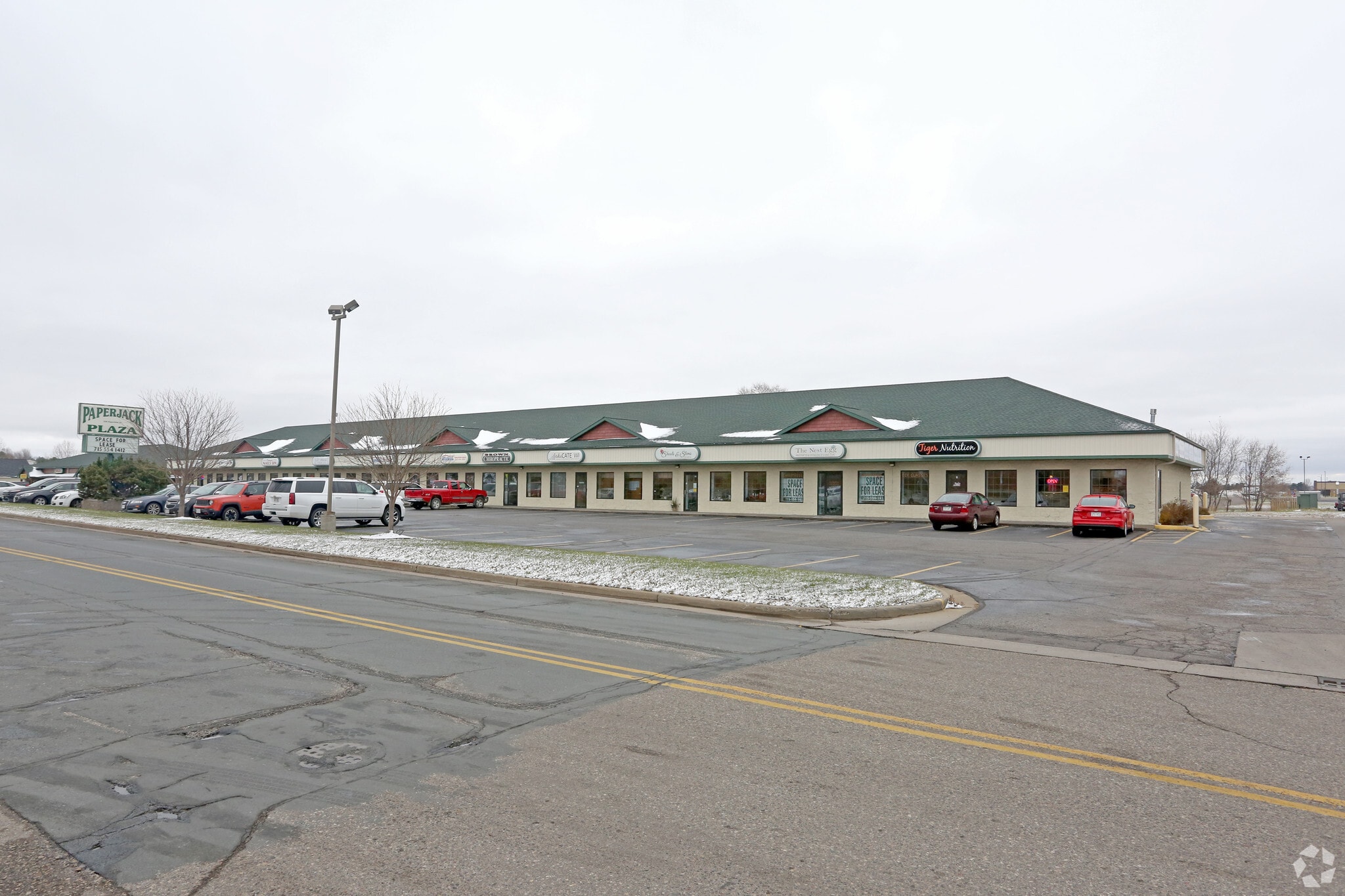228 Paperjack Dr, New Richmond, WI for lease Primary Photo- Image 1 of 8