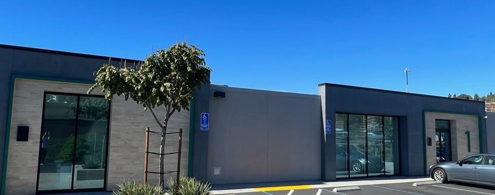 11425 Sorrento Valley Rd, San Diego, CA for lease - Building Photo - Image 1 of 1