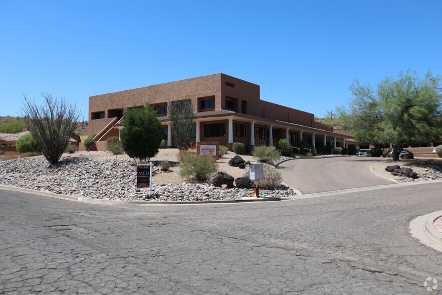 16508 E Laser Dr, Fountain Hills, AZ à louer - Photo principale - Image 1 de 14