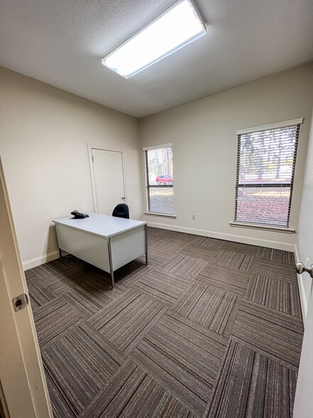 105 Beau Chene Blvd, Mandeville, LA for lease - Building Photo - Image 3 of 15
