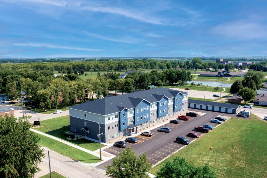 904 E Milbank Ave, Milbank, SD for sale - Building Photo - Image 2 of 14