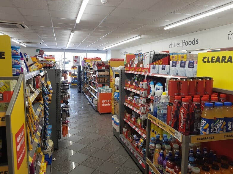 24 Sycamore Dr, Salisbury à vendre - Photo du bâtiment - Image 3 de 3