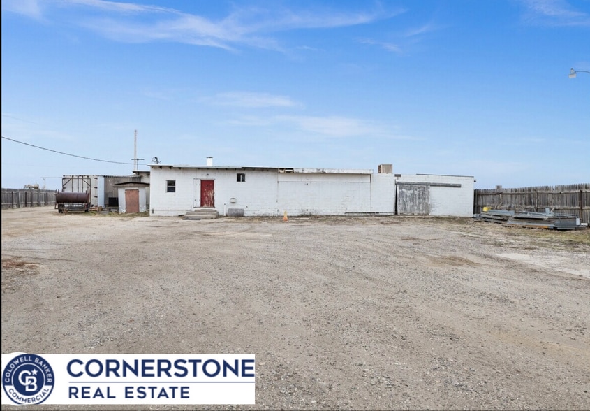 7621 W Yellowstone Hwy, Casper, WY for sale - Building Photo - Image 2 of 25