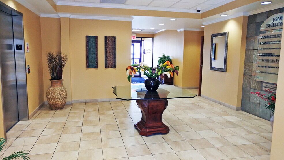 910 S Chapel St, Newark, DE à louer - Photo intérieure - Image 3 de 3