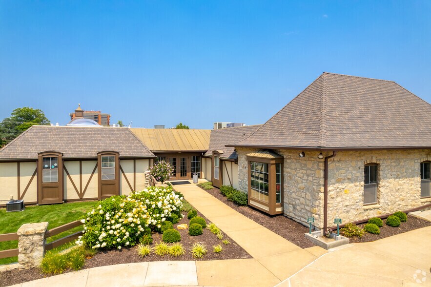 4701 College Blvd, Leawood, KS à louer - Photo du bâtiment - Image 3 de 8