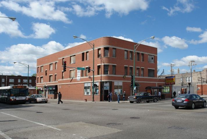 4801 W Chicago Ave, Chicago, IL à vendre - Photo du bâtiment - Image 2 de 9