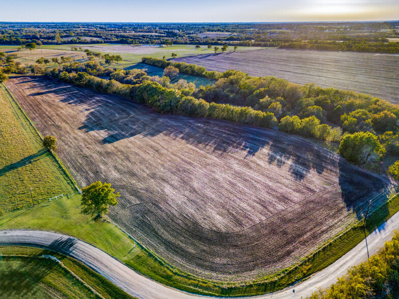 1862 Enloe Rd, Howe, TX à vendre - Photo du b timent - Image 3 de 6