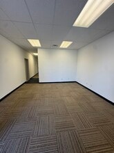 6159 W Deschutes Ave, Kennewick, WA for lease Interior Photo- Image 1 of 5