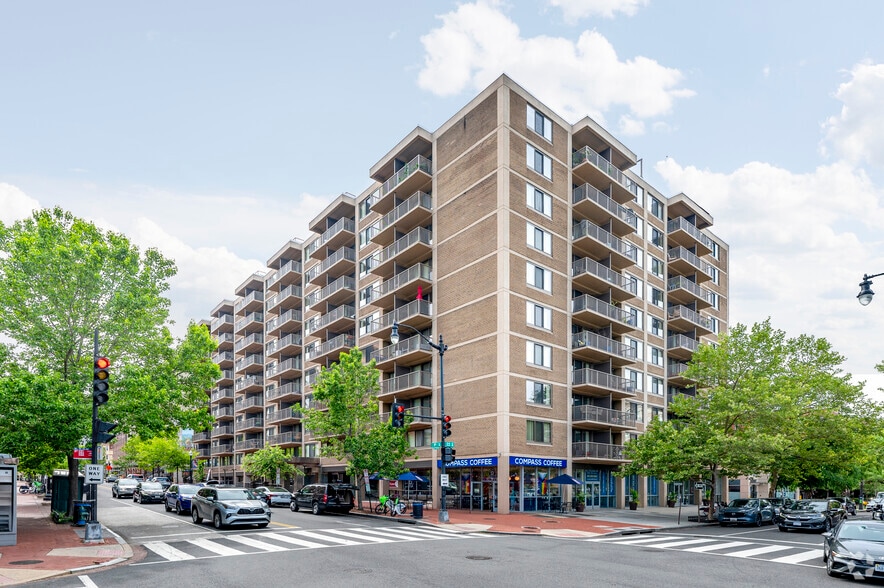 2130 P St NW, Washington, DC for lease - Building Photo - Image 2 of 23