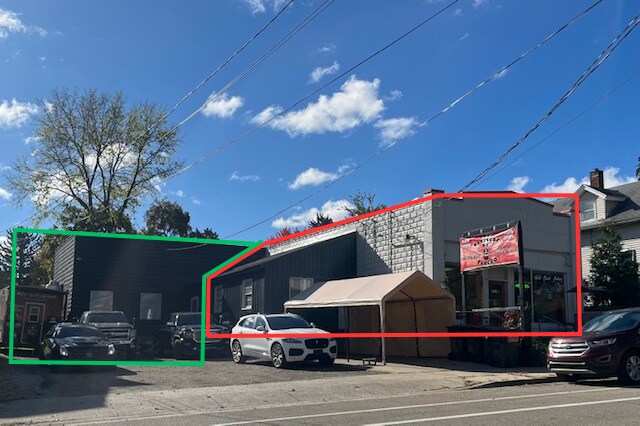 1358 Leonard St NW, Grand Rapids, MI for sale - Building Photo - Image 2 of 12