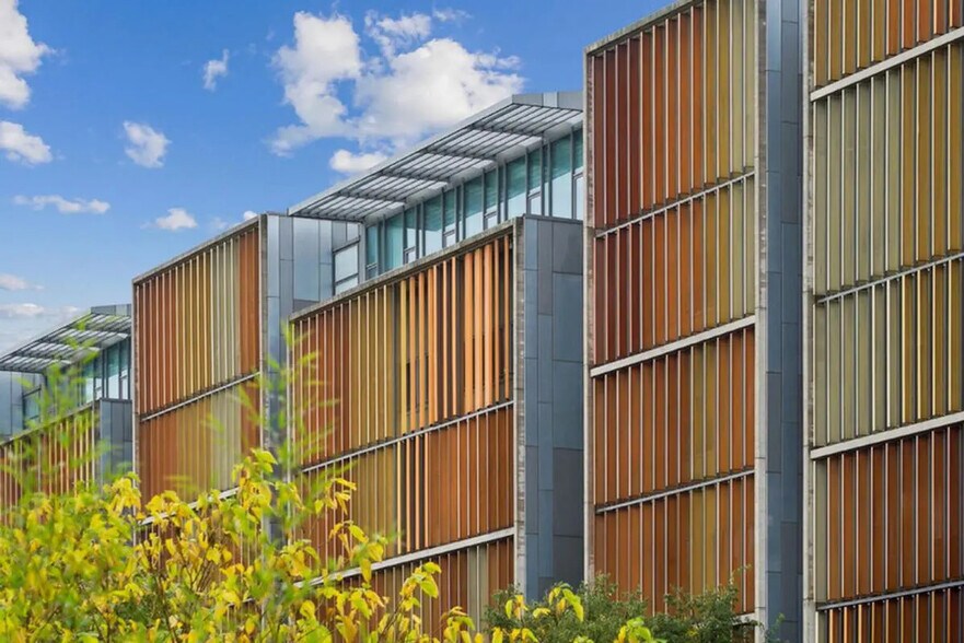 Flex dans Lyon à louer - Photo du bâtiment - Image 2 de 16