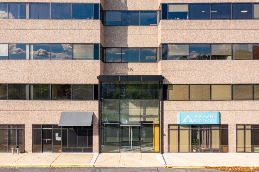 116 Defense Hwy, Annapolis, MD à louer - Photo du bâtiment - Image 3 de 6