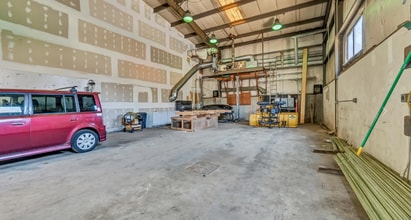 8 Dunham Dr, New Fairfield, CT for lease Interior Photo- Image 2 of 4