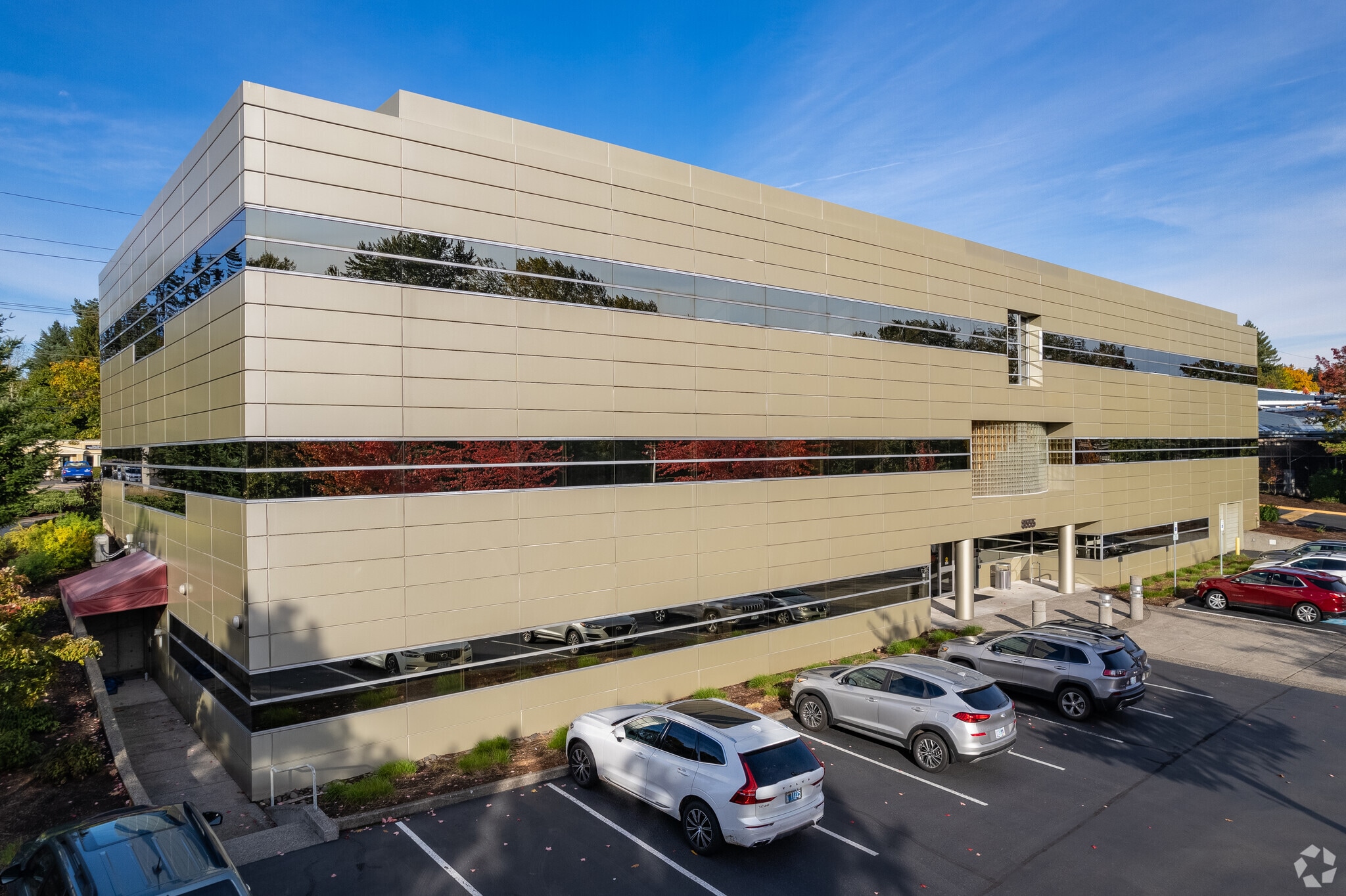 8555 SW Apple Way, Portland, OR for lease Primary Photo- Image 1 of 9