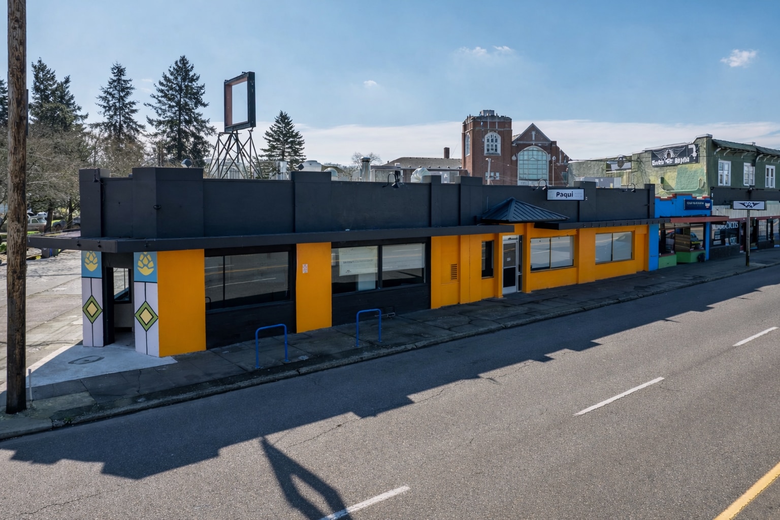 5824-5846 NE Sandy Blvd, Portland, OR for sale Primary Photo- Image 1 of 25