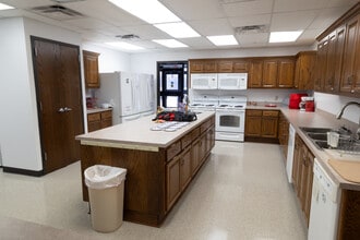 1650 Rainbow Blvd, Excelsior Springs, MO for lease Interior Photo- Image 1 of 6