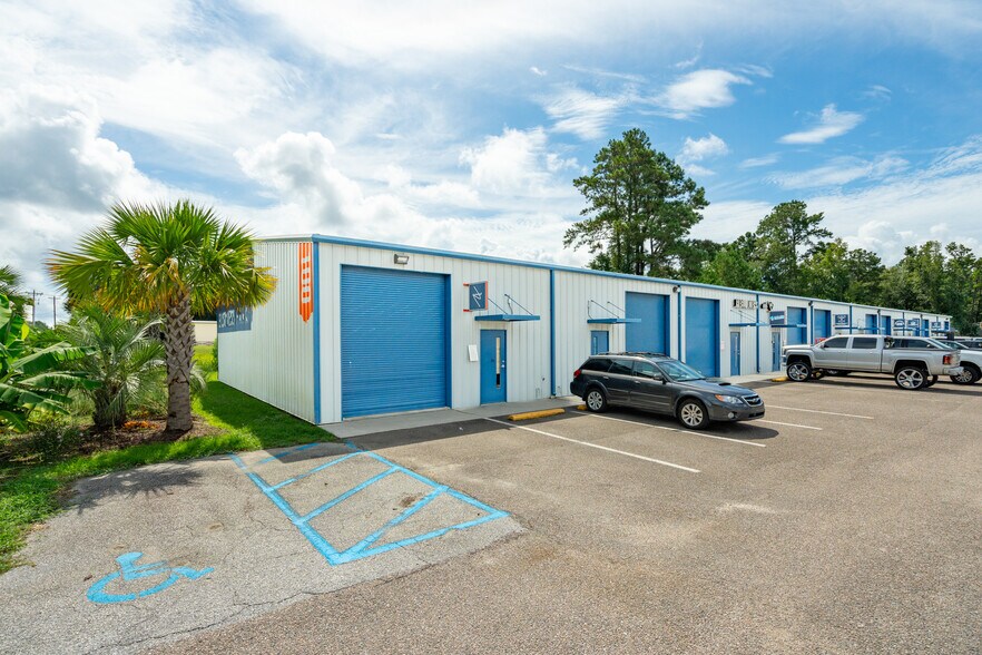 4509 Savannah Hwy, Ravenel, SC à vendre - Photo du bâtiment - Image 3 de 16